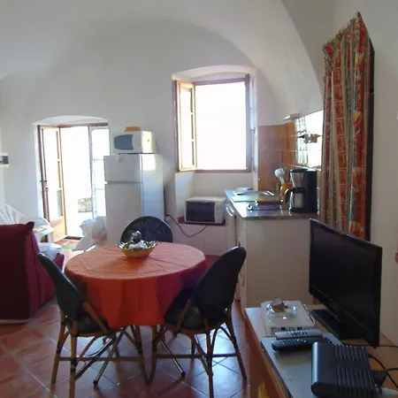 Maison De Charme A Avec Equipements Modernes Belgodère